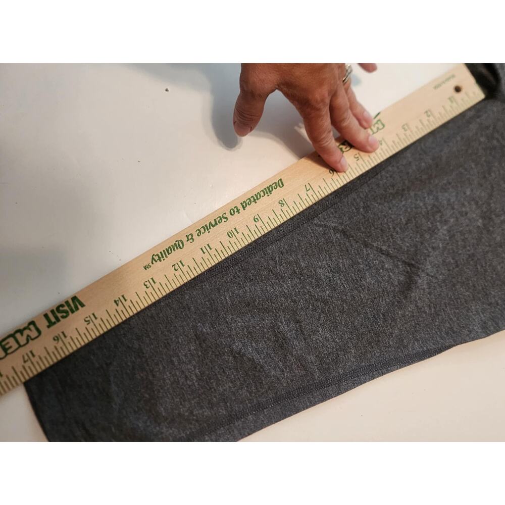 Nike XS Gray Capri Leggings - Picture 4 of 4